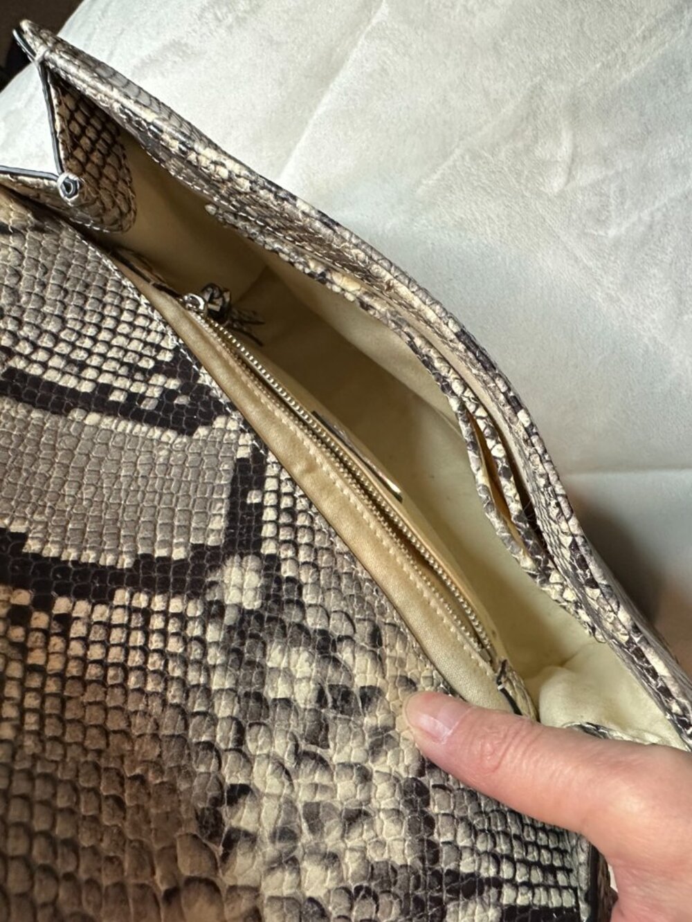Tory Burch snakeskin leather crossbody - Picture 4 of 6